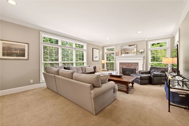 15 Sunrise Park, Pittsford, NY 14534