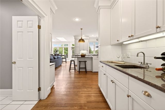 15 Sunrise Park, Pittsford, NY 14534