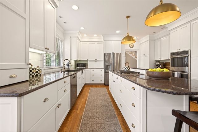 15 Sunrise Park, Pittsford, NY 14534