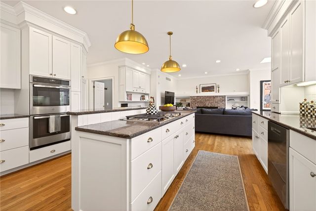 15 Sunrise Park, Pittsford, NY 14534