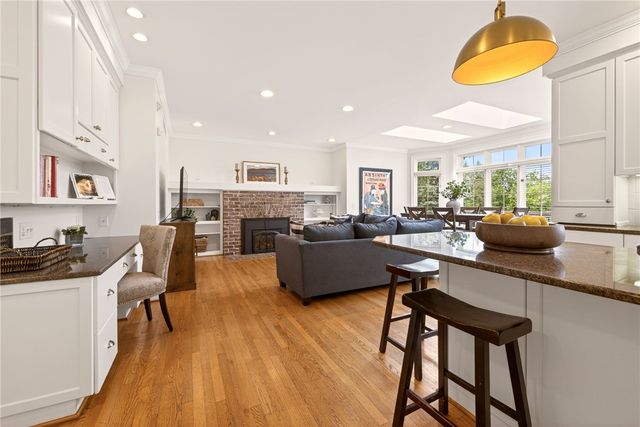 15 Sunrise Park, Pittsford, NY 14534