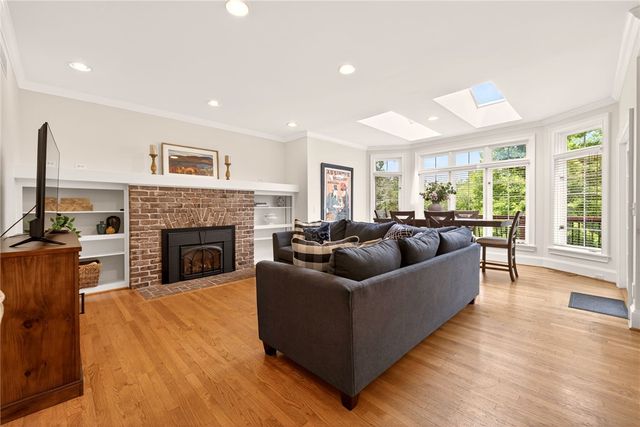 15 Sunrise Park, Pittsford, NY 14534