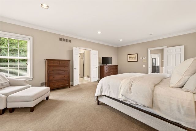 15 Sunrise Park, Pittsford, NY 14534