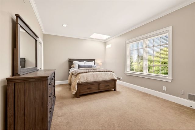 15 Sunrise Park, Pittsford, NY 14534
