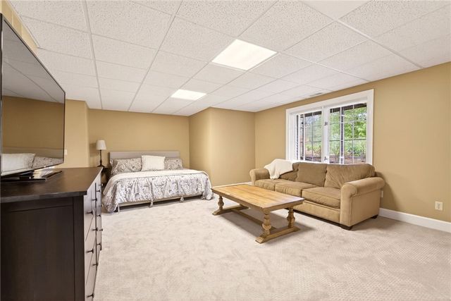 15 Sunrise Park, Pittsford, NY 14534
