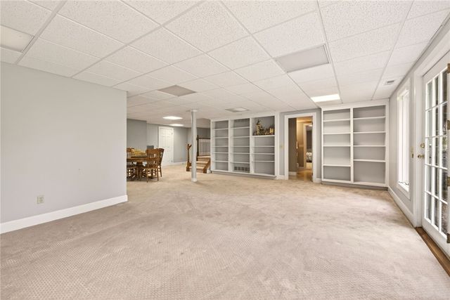 15 Sunrise Park, Pittsford, NY 14534