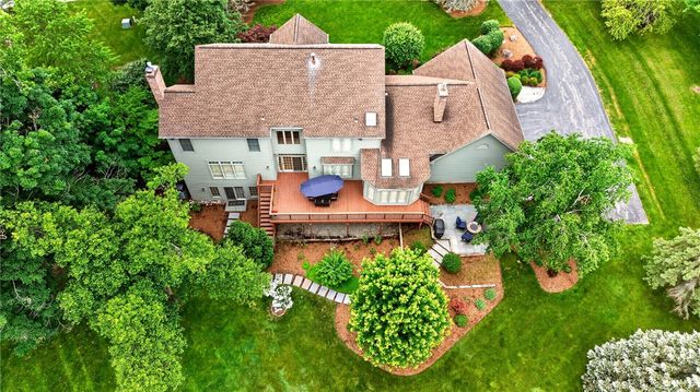 15 Sunrise Park, Pittsford, NY 14534
