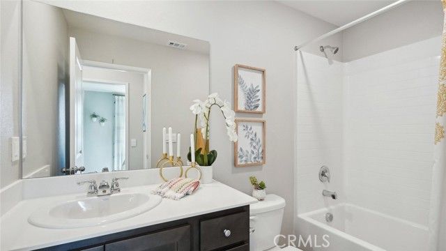 31167 Southern Oak Drive, Winchester, CA 92596