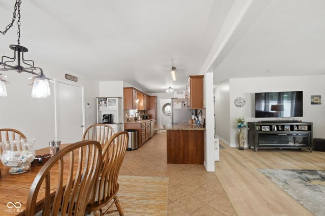 9940 W Sunset Lane, Elwood, IN 46036