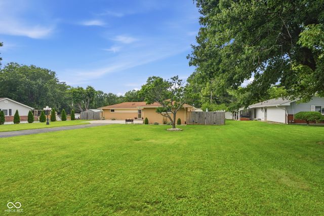 9940 W Sunset Lane, Elwood, IN 46036