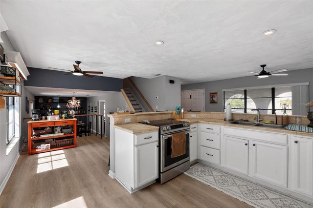 4628 CLOVERLAWN DRIVE, Tampa, FL 33624