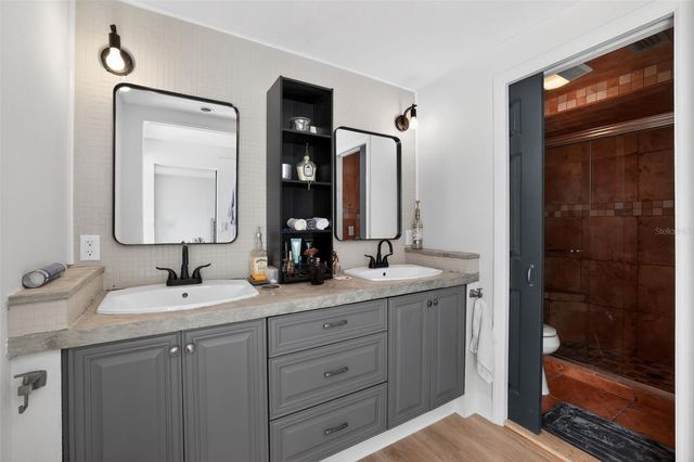 4628 CLOVERLAWN DRIVE, Tampa, FL 33624