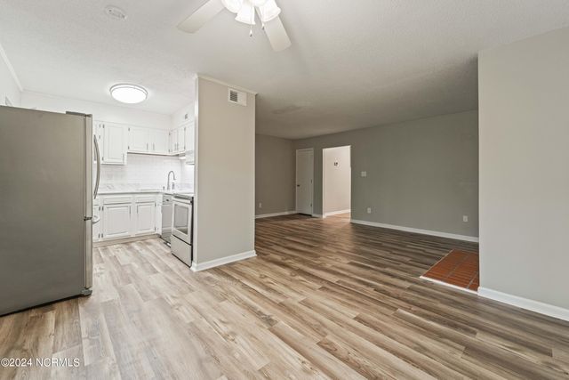 9 S Onsville Place, Jacksonville, NC 28546