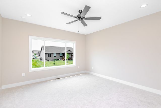 120 NW Ashley Court, Waukee, IA 50263