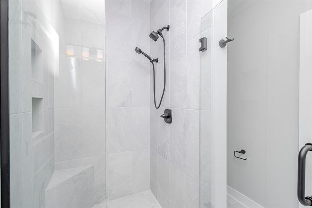 120 NW Ashley Court, Waukee, IA 50263