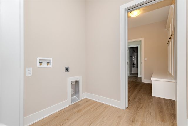120 NW Ashley Court, Waukee, IA 50263