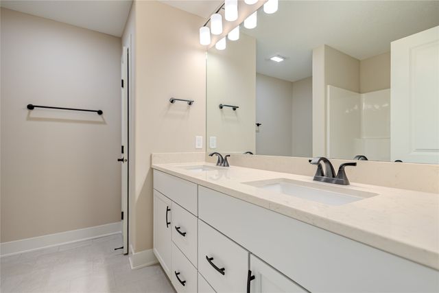 120 NW Ashley Court, Waukee, IA 50263