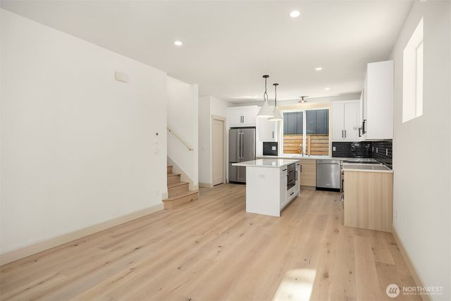 1257 NE 100th Street, Seattle, WA 98125