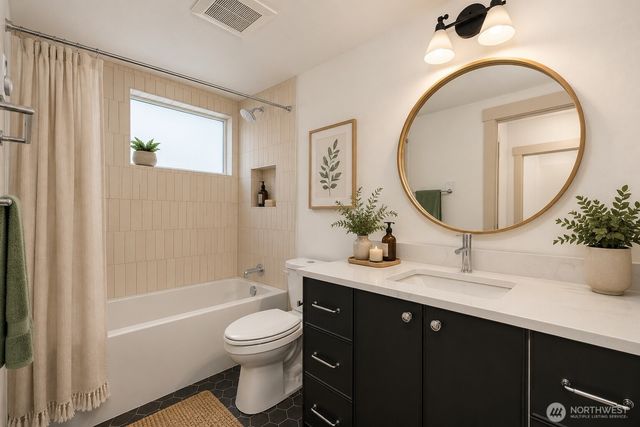 1257 NE 100th Street, Seattle, WA 98125