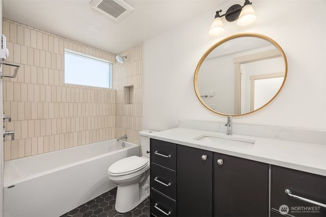 1257 NE 100th Street, Seattle, WA 98125