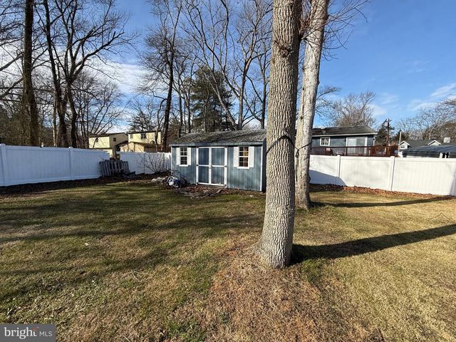 30 OVERINGTON AVE, Clementon, NJ 08021
