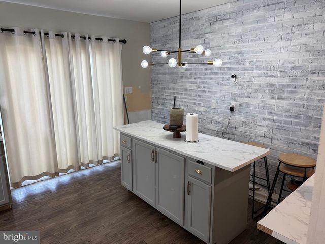 30 OVERINGTON AVE, Clementon, NJ 08021