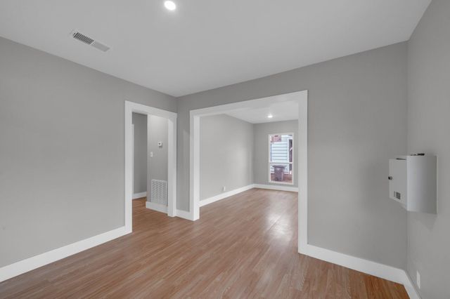 812 E Robert Street, Fort Worth, TX 76104