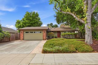 939 Poplar Avenue, Sunnyvale, CA 94086