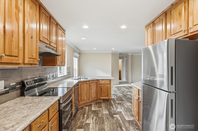 601 Helton Street, Castle Rock, WA 98611