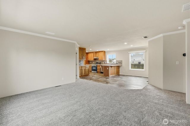 601 Helton Street, Castle Rock, WA 98611