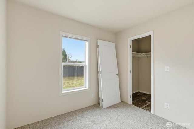 601 Helton Street, Castle Rock, WA 98611