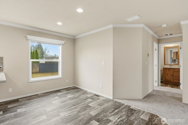 601 Helton Street, Castle Rock, WA 98611