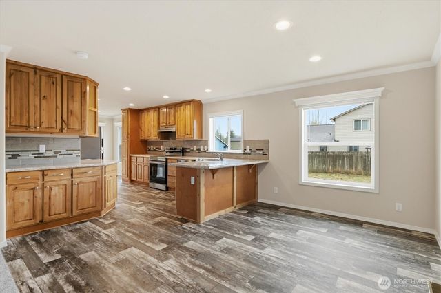 601 Helton Street, Castle Rock, WA 98611