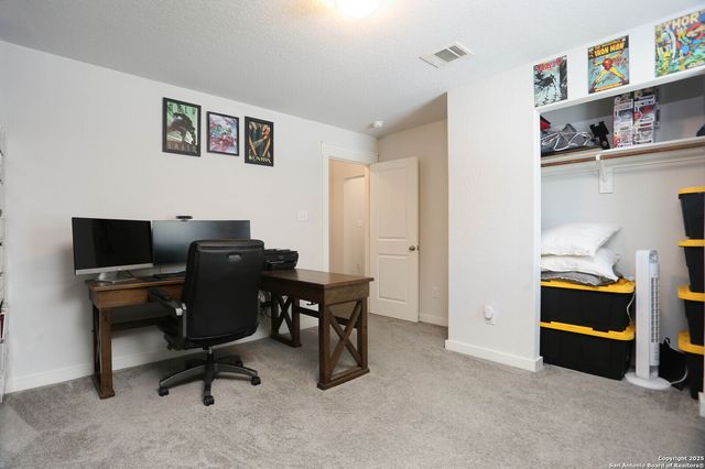 4243 W Vasquez Cir, Converse, TX 78109