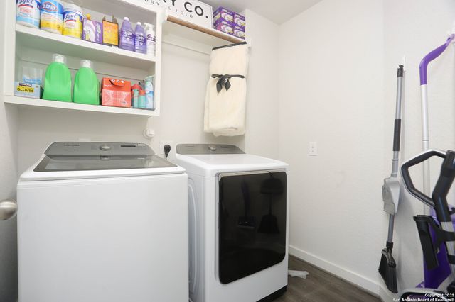 4243 W Vasquez Cir, Converse, TX 78109
