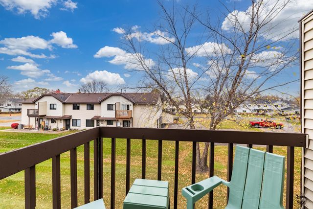 4289 Centerville Road, Vadnais Heights, MN 55127