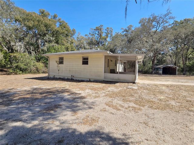 8090 E ROUND LAKE LOOP, Floral City, FL 34436