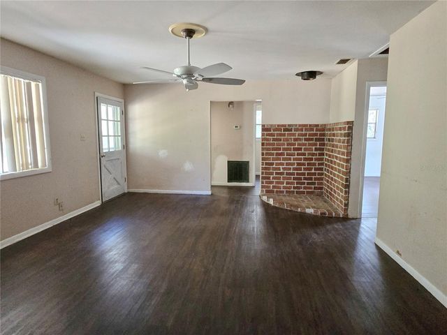 8090 E ROUND LAKE LOOP, Floral City, FL 34436