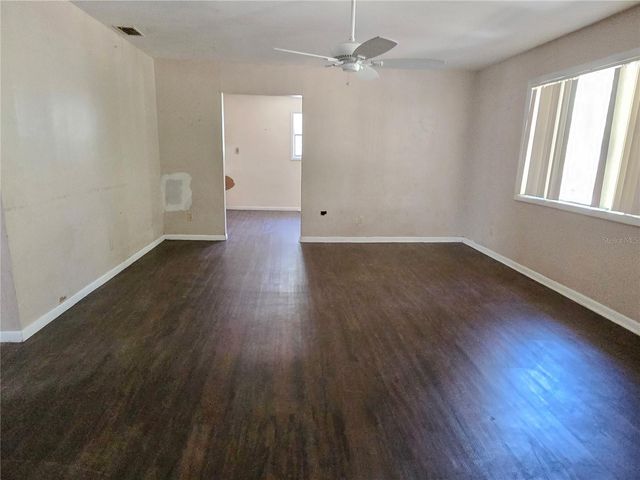 8090 E ROUND LAKE LOOP, Floral City, FL 34436