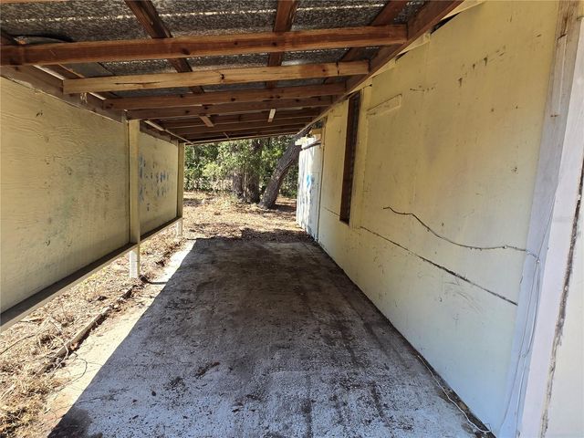 8090 E ROUND LAKE LOOP, Floral City, FL 34436