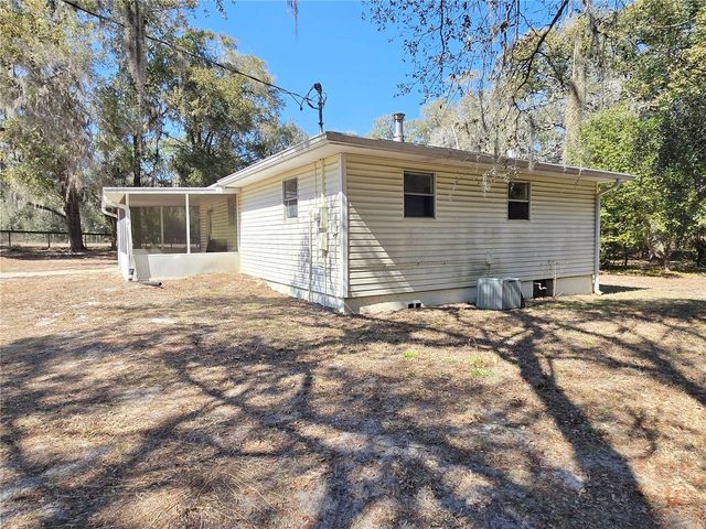 8090 E ROUND LAKE LOOP, Floral City, FL 34436