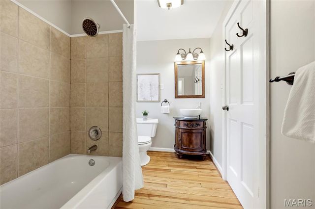 3472 Macklind Avenue, St Louis, MO 63139