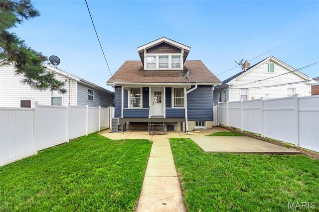 3472 Macklind Avenue, St Louis, MO 63139