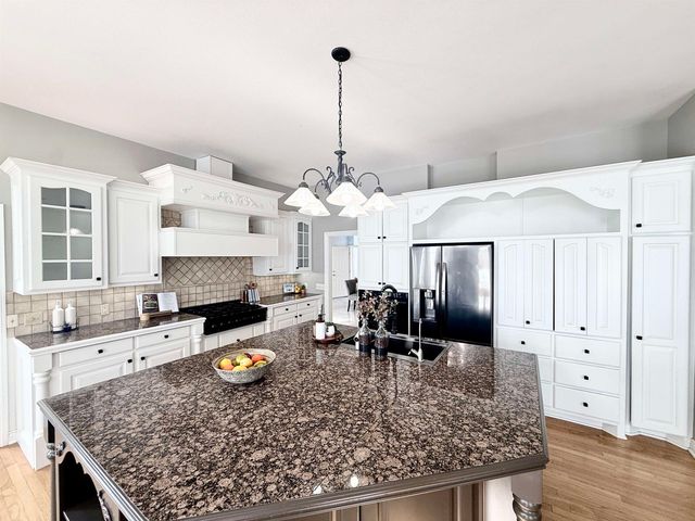 1005 Terradyne Cir, Andover, KS 67002