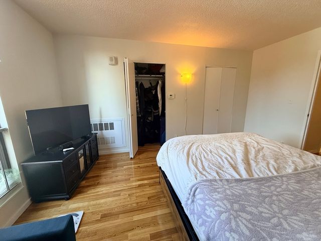 33 Pond Ave 320, Brookline, MA 02445