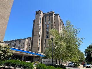 33 Pond Ave 320, Brookline, MA 02445