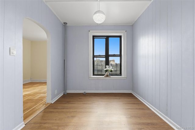 2922 Barnes Avenue 5L, Bronx, NY 10467