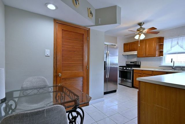 236 E Armitage Avenue, Northlake, IL 60164