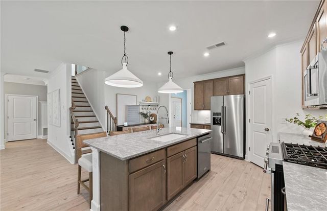 738 Mirror Lake Parkway, Villa Rica, GA 30180