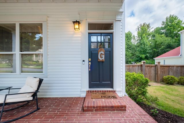 23 Deerberry Forest Circle, Little Rock, AR 72211